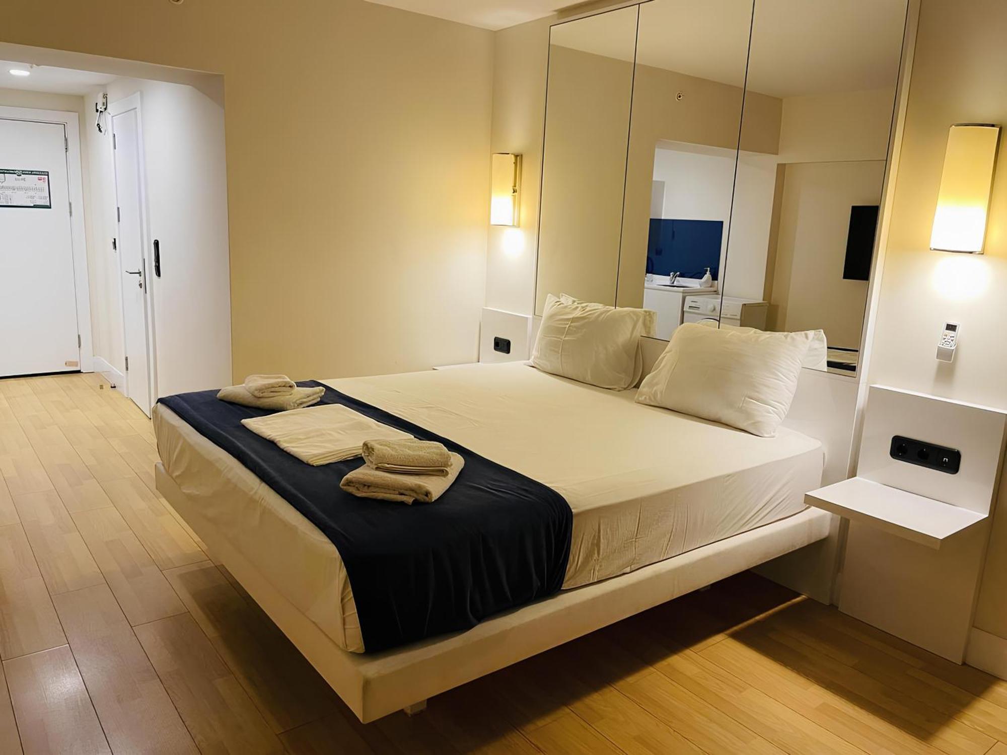 Orbi Panoramic Apartment 5*