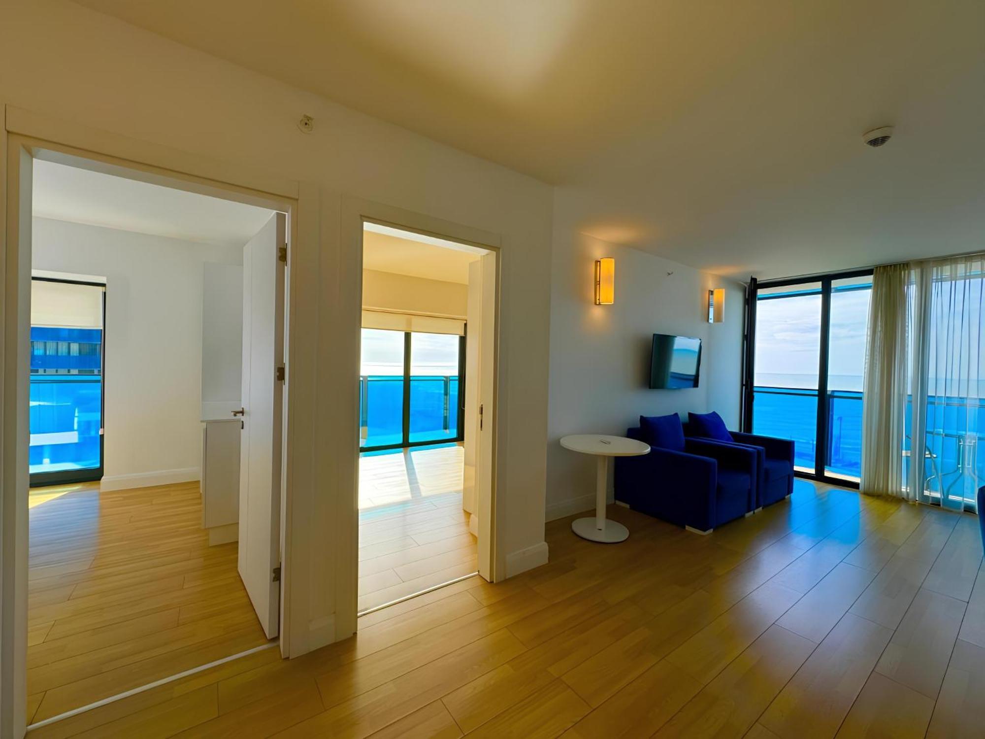 Orbi Panoramic 5* Batumi
