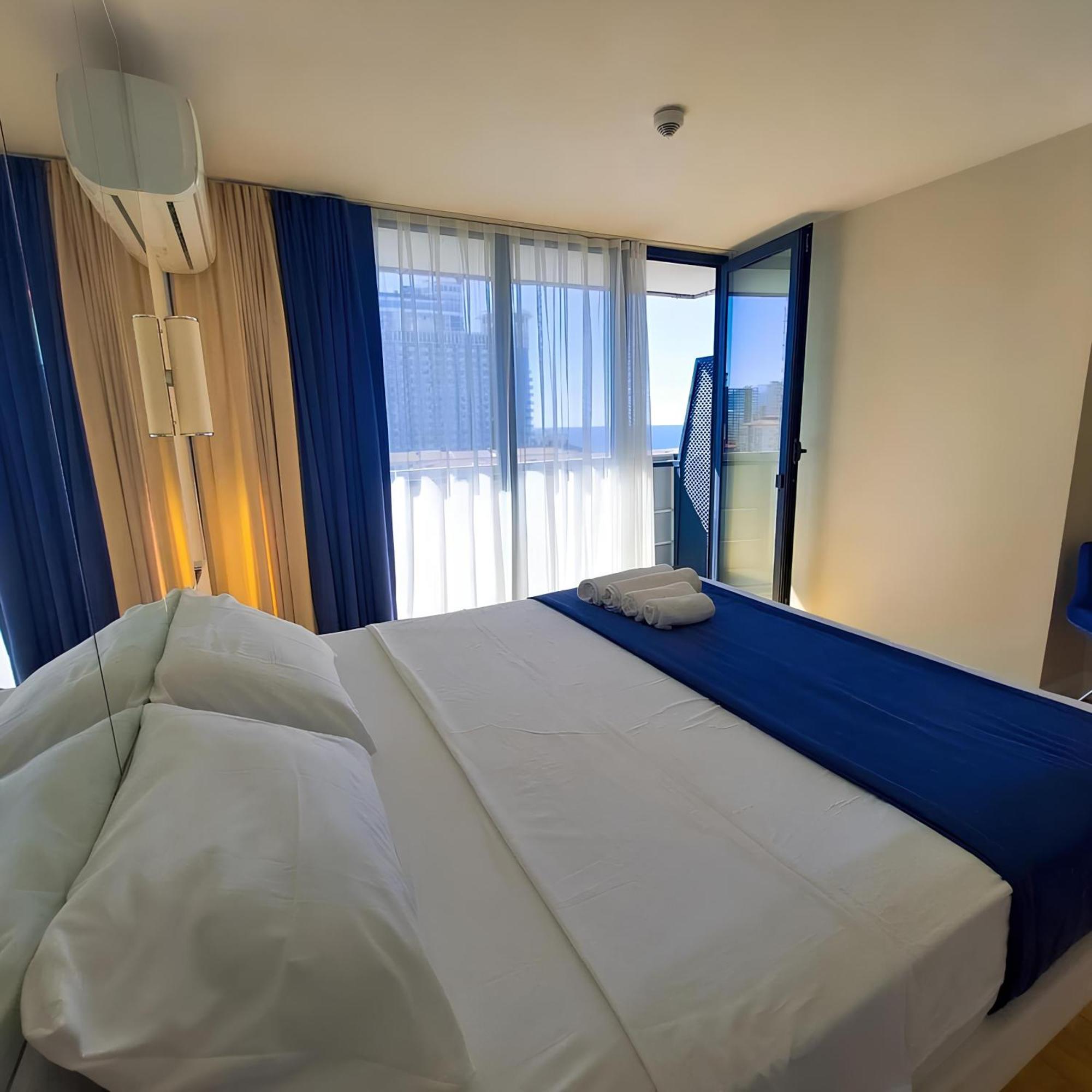 Orbi Panoramic Apartament 5*