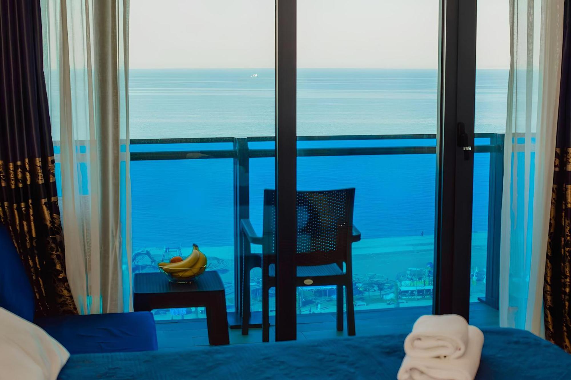 Orbi Panoramic Apartament 5*